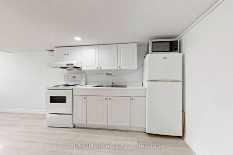 Photo 43 at 95 Steeles Avenue E, Newtonbrook East, Toronto