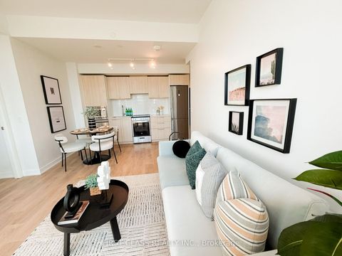 Photo 2 at 2805 - 501 YONGE Street, Yonge Corridor, Toronto
