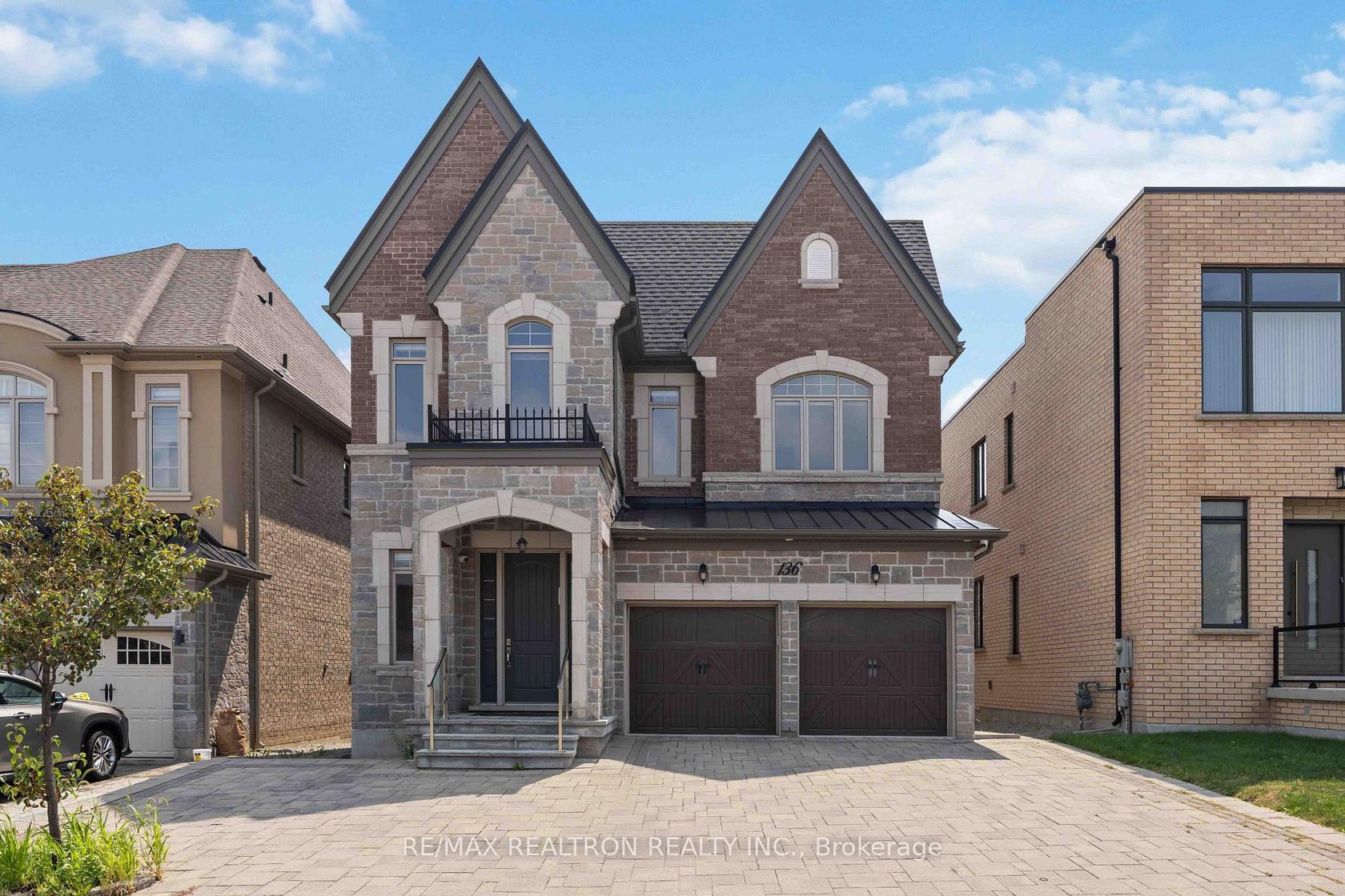 136 Abner Miles Drive, Patterson, Vaughan photo number 2