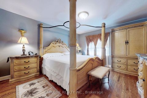 Photo 17 at 105 Hallsport Crescent, CFB, Toronto