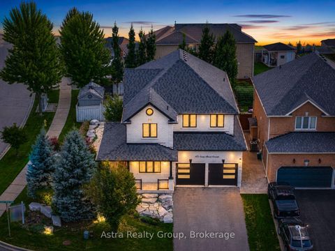 Photo 1 at 162 Corner Brook Crescent, Vellore Village, Vaughan