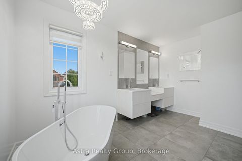 Photo 20 at 162 Corner Brook Crescent, Vellore Village, Vaughan