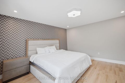 Photo 29 at 162 Corner Brook Crescent, Vellore Village, Vaughan