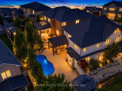 Photo 42 at 162 Corner Brook Crescent, Vellore Village, Vaughan