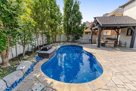 Photo 45 at 162 Corner Brook Crescent, Vellore Village, Vaughan