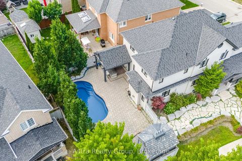 Photo 48 at 162 Corner Brook Crescent, Vellore Village, Vaughan
