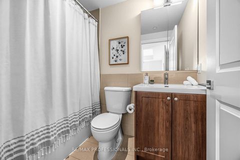Photo 14 at 417 - 2 Old Mill Drive, Swansea, Toronto