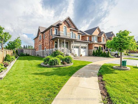 Photo 2 at 15 Motley Court, Jefferson, Richmond Hill