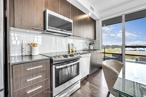 Photo 7 at 809 - 10 Park Lawn Road, Mimico, Toronto