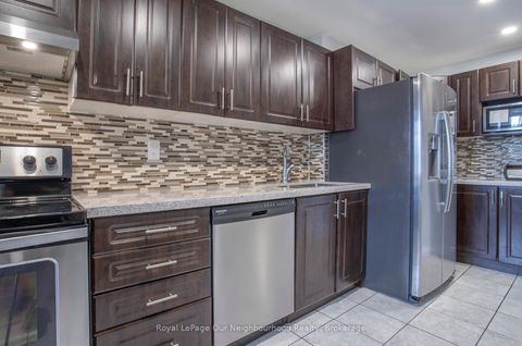 Photo 12 at 507 - 4064 Lawrence Avenue E, West Hill, Toronto