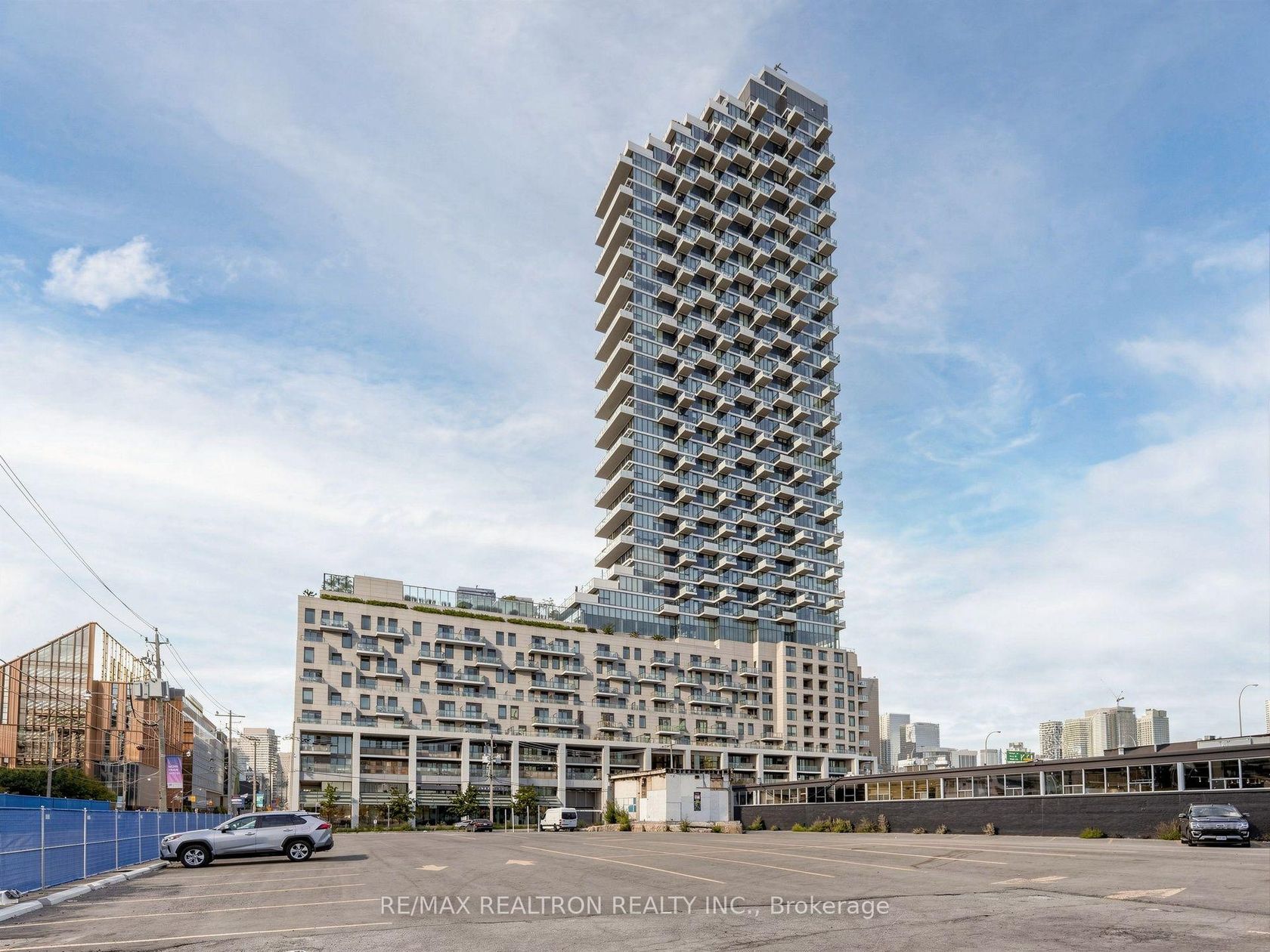906 - 12 Bonnycastle Street, Waterfront Communities C8, Toronto photo number 2