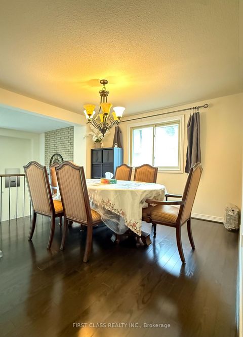 Photo 2 at 17 Harnworth Drive, Hillcrest Village, Toronto