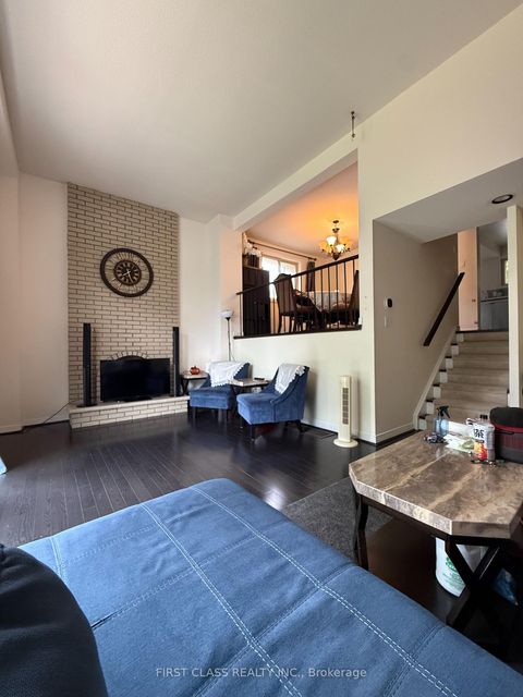 Photo 5 at 17 Harnworth Drive, Hillcrest Village, Toronto