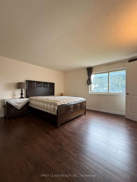 Photo 6 at 17 Harnworth Drive, Hillcrest Village, Toronto