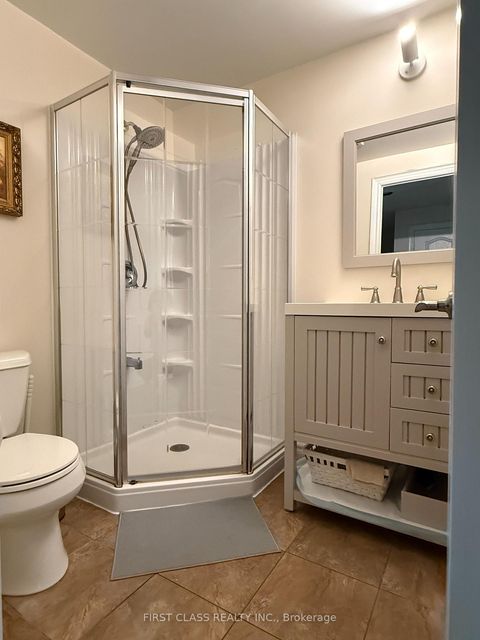 Photo 11 at 17 Harnworth Drive, Hillcrest Village, Toronto
