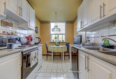 Photo 16 at 511 - 175 Hilda Avenue, Newtonbrook West, Toronto