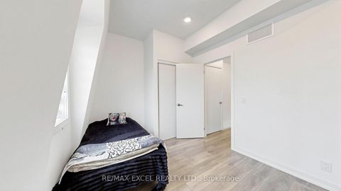 Photo 34 at 68A Tisdale Avenue, Victoria Village, Toronto