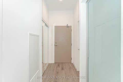 Photo 24 at 216 - 2020 Bathurst Street, Cedarvale, Toronto