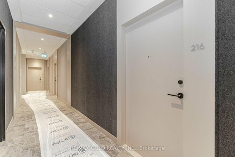 Photo 26 at 216 - 2020 Bathurst Street, Cedarvale, Toronto