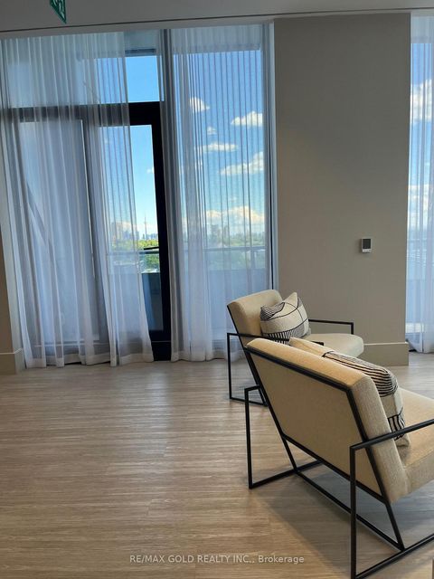 Photo 31 at 216 - 2020 Bathurst Street, Cedarvale, Toronto