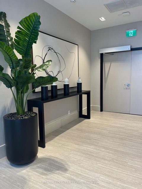 Photo 33 at 216 - 2020 Bathurst Street, Cedarvale, Toronto