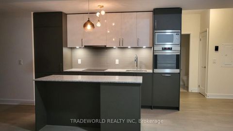 Photo 8 at 902 - 88 Cumberland Street, Annex, Toronto