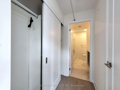 Photo 10 at 902 - 88 Cumberland Street, Annex, Toronto