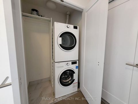 Photo 15 at 902 - 88 Cumberland Street, Annex, Toronto