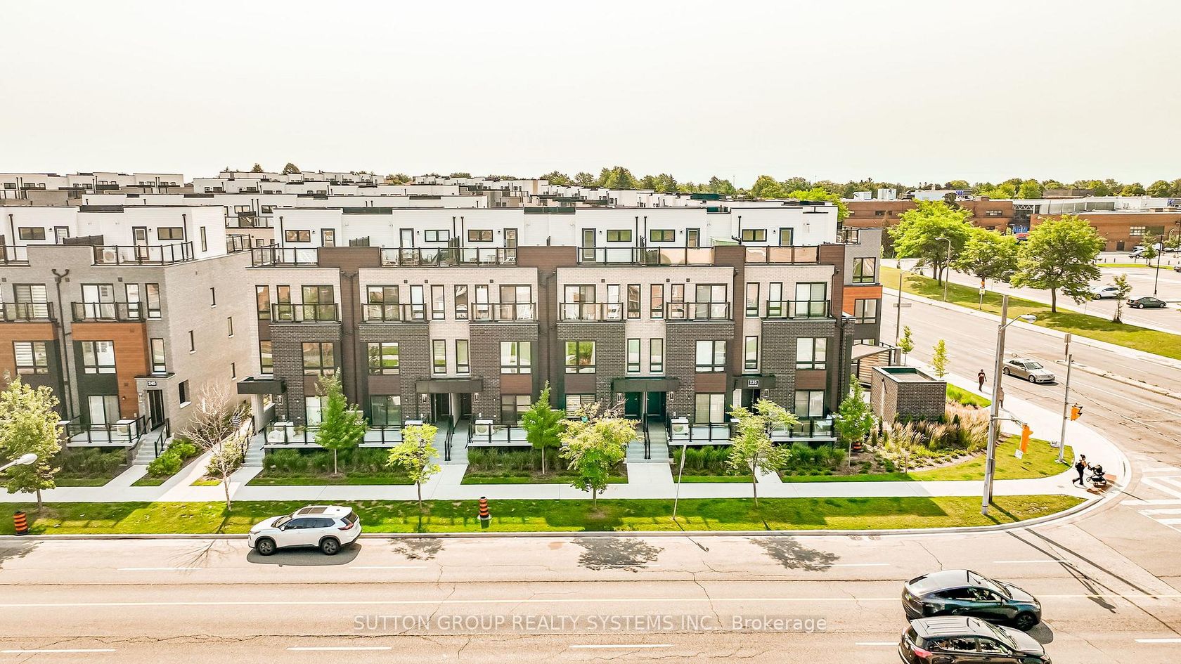 11 - 235 McLevin Avenue, Malvern, Toronto 