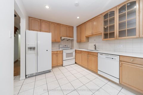 Photo 2 at 6 Sandy Haven Drive, Steeles, Toronto