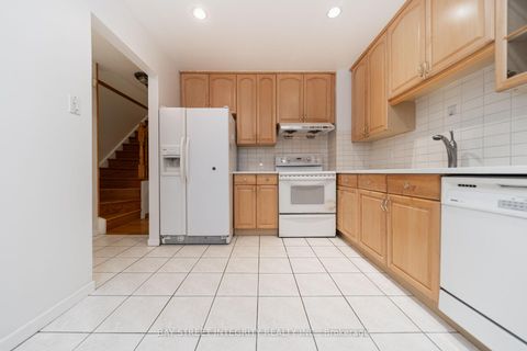 Photo 3 at 6 Sandy Haven Drive, Steeles, Toronto