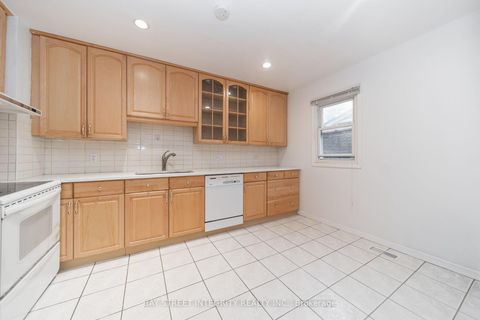 Photo 4 at 6 Sandy Haven Drive, Steeles, Toronto