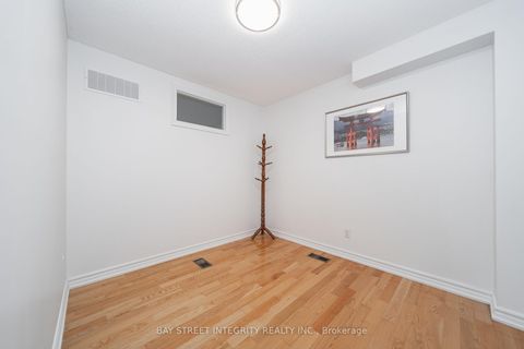 Photo 8 at 6 Sandy Haven Drive, Steeles, Toronto