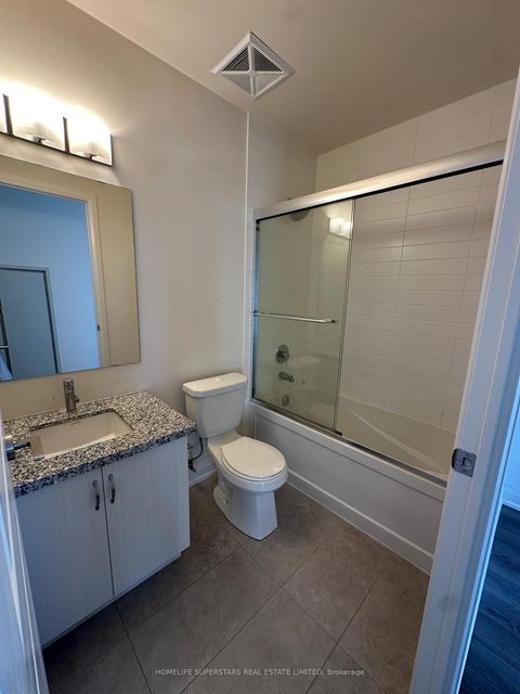 Photo 10 at 309 - 8763 Bayview Avenue, Doncrest, Richmond Hill
