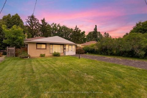 Photo 0 at 208 Garson Street, Painswick North, Barrie