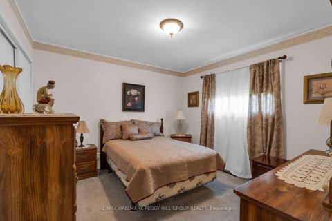 Photo 6 at 208 Garson Street, Painswick North, Barrie