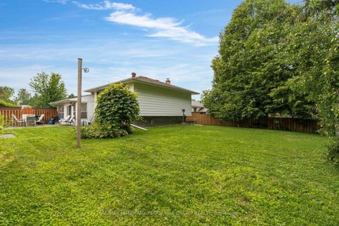Photo 14 at 208 Garson Street, Painswick North, Barrie