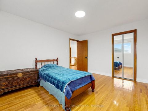 Photo 25 at 117 Ambercroft Boulevard, Steeles, Toronto