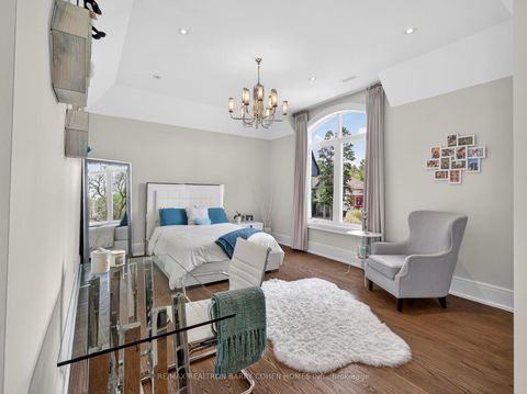 Photo 25 at 205 Northwood Drive, Newtonbrook East, Toronto