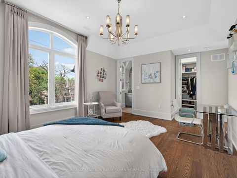 Photo 26 at 205 Northwood Drive, Newtonbrook East, Toronto