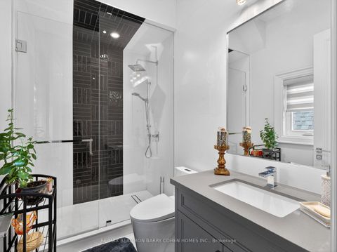 Photo 31 at 205 Northwood Drive, Newtonbrook East, Toronto