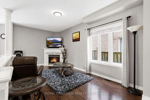Photo 11 at 264 Country Lane, Painswick South, Barrie