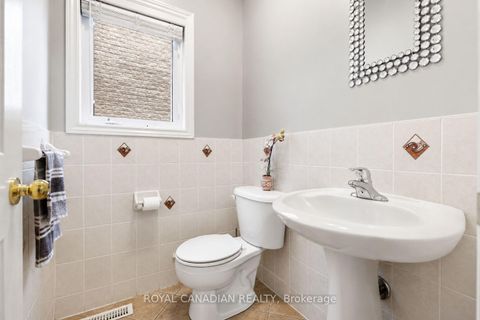 Photo 12 at 264 Country Lane, Painswick South, Barrie