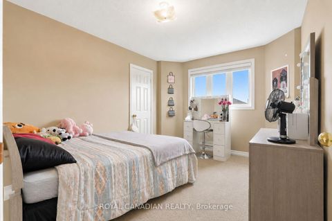 Photo 15 at 264 Country Lane, Painswick South, Barrie