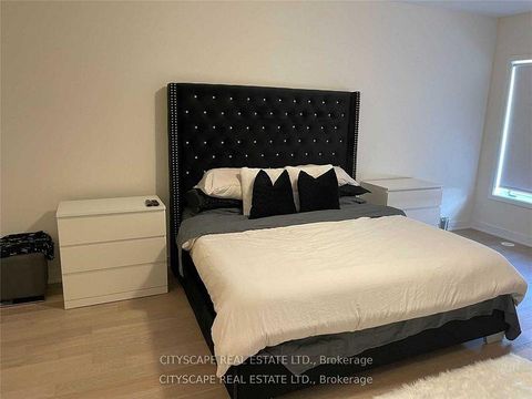 Photo 7 at 83 William Duncan Road, CFB, Toronto