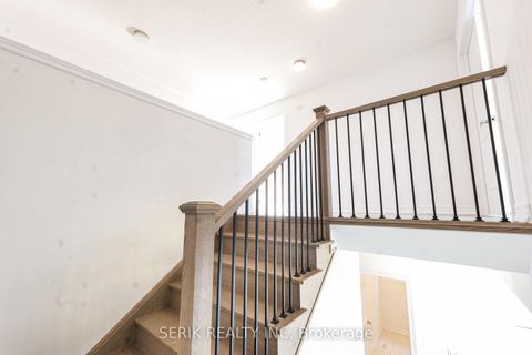 Photo 18 at 163 Fenchurch Manor, Rural Barrie Southeast, Barrie