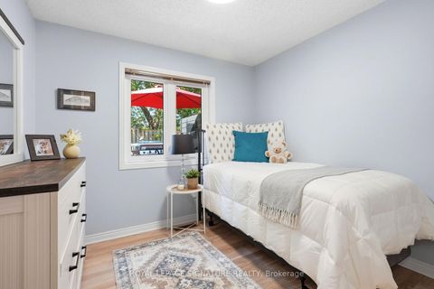 Photo 12 at 292 Jeff Smith Court, College Manor, Newmarket