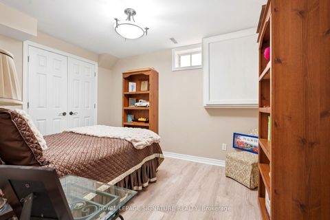 Photo 14 at 292 Jeff Smith Court, College Manor, Newmarket