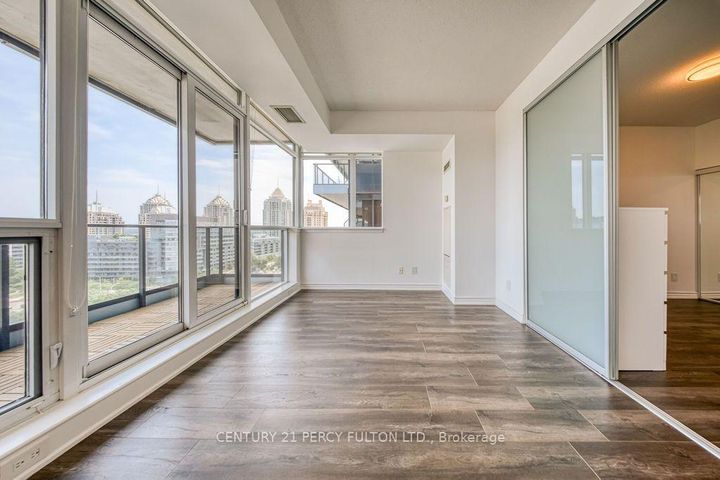 Photo 13 at 1030 - 2885 Bayview Avenue, Bayview Village, Toronto