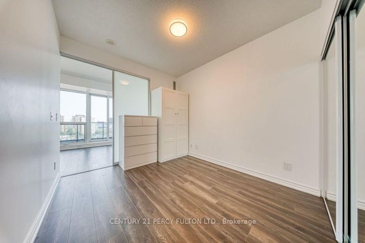 Photo 18 at 1030 - 2885 Bayview Avenue, Bayview Village, Toronto